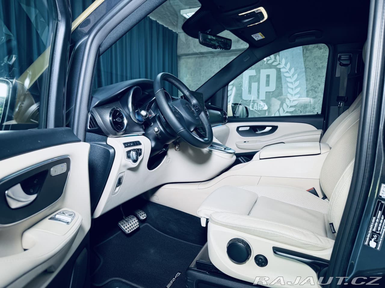 2024 Mercedes-Benz V-CLASS - 25