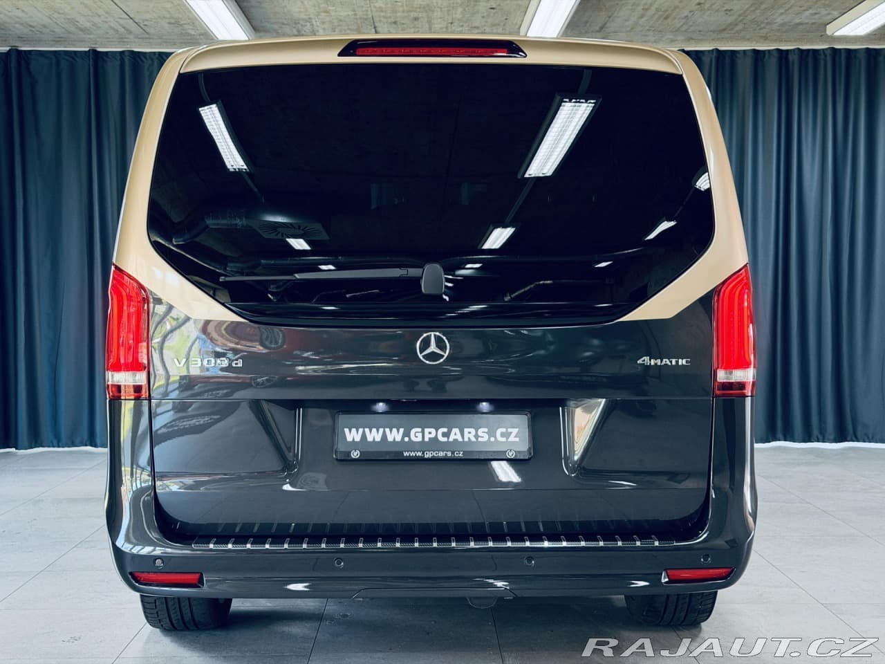 2024 Mercedes-Benz V-CLASS - 11