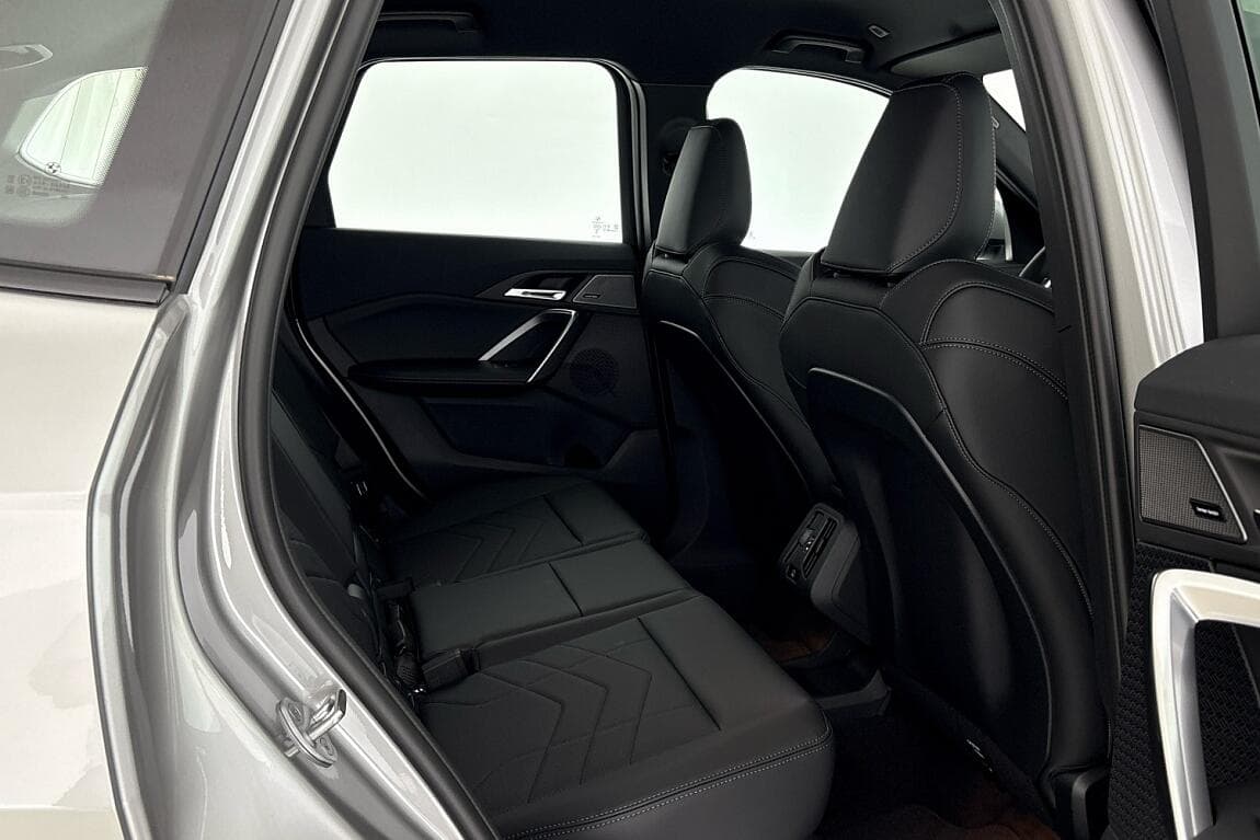 2026 BMW X1 - 11