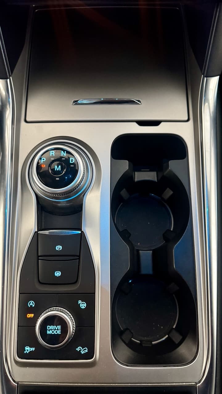 2020 Ford EXPLORER - 10