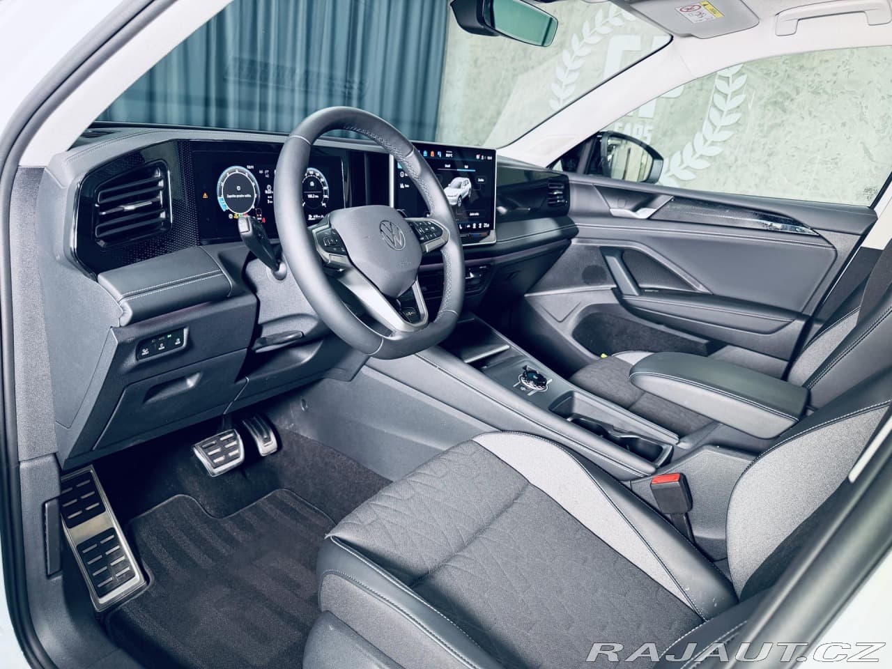 2025 Volkswagen TIGUAN - 45