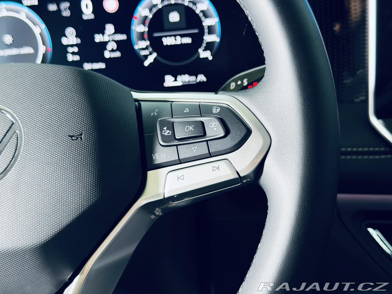 2025 Volkswagen TIGUAN - 61