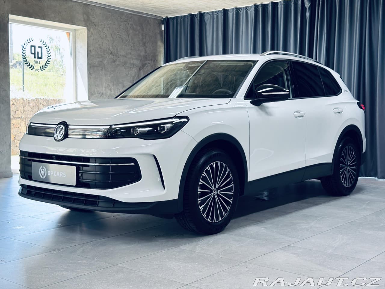 2025 Volkswagen TIGUAN - 9
