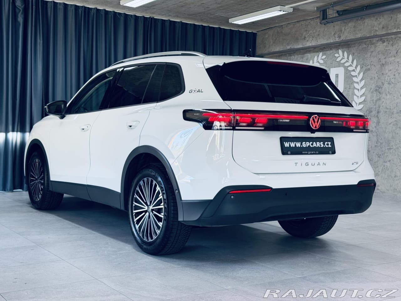2025 Volkswagen TIGUAN - 13