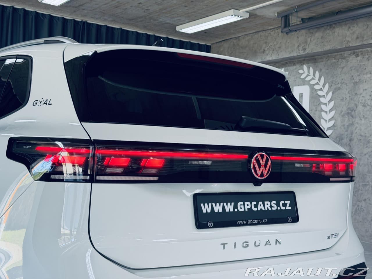 2025 Volkswagen TIGUAN - 25