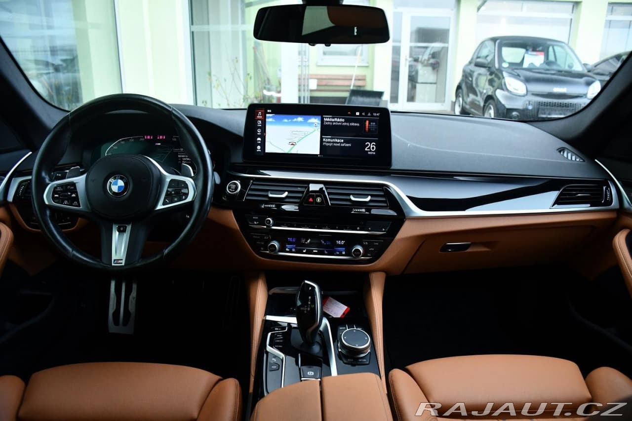 2023 BMW 5-SERIES - 17