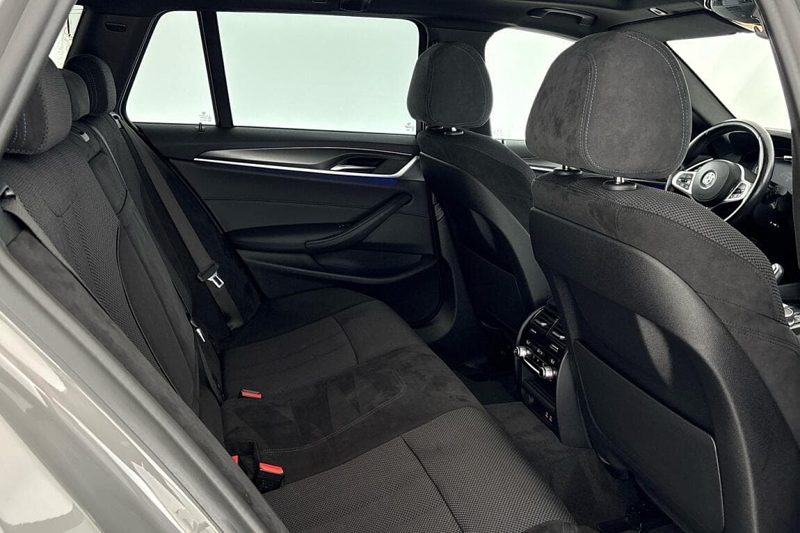 2020 BMW 5-SERIES - 37