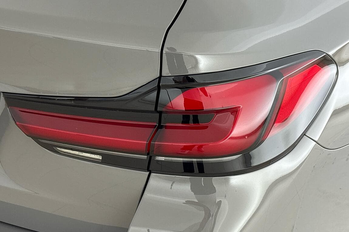 2020 BMW 5-SERIES - 13