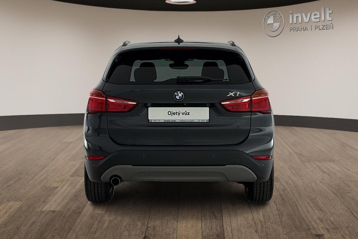 2018 BMW X1 - 10