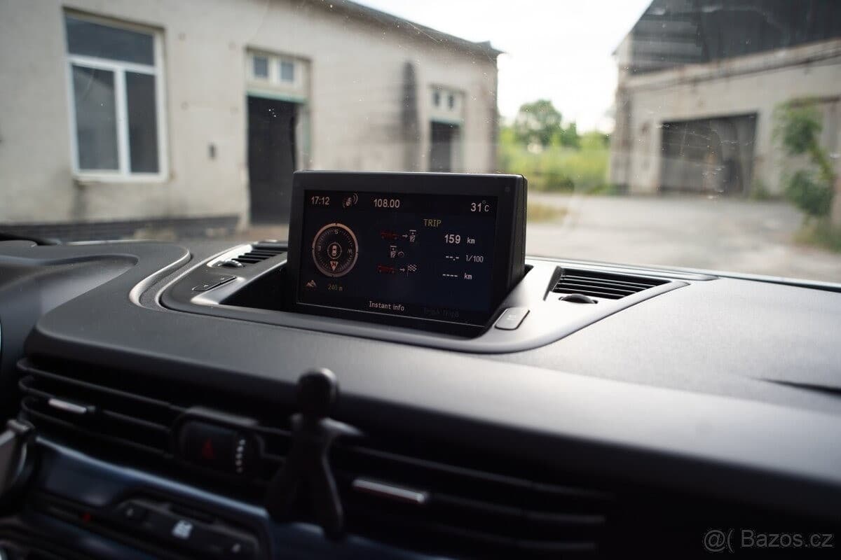 2011 Alfa Romeo GIULIETTA - 13