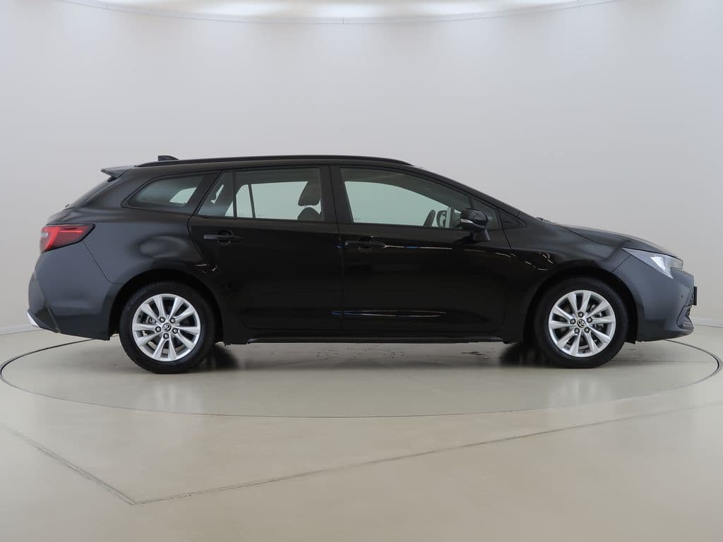 2025 Toyota COROLLA - 4