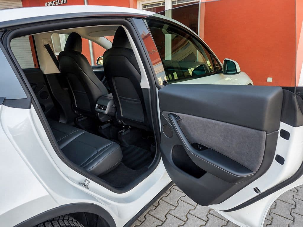 2023 Tesla MODEL Y - 14