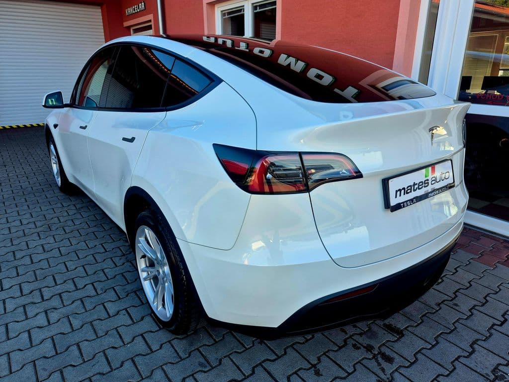 2023 Tesla MODEL Y - 3