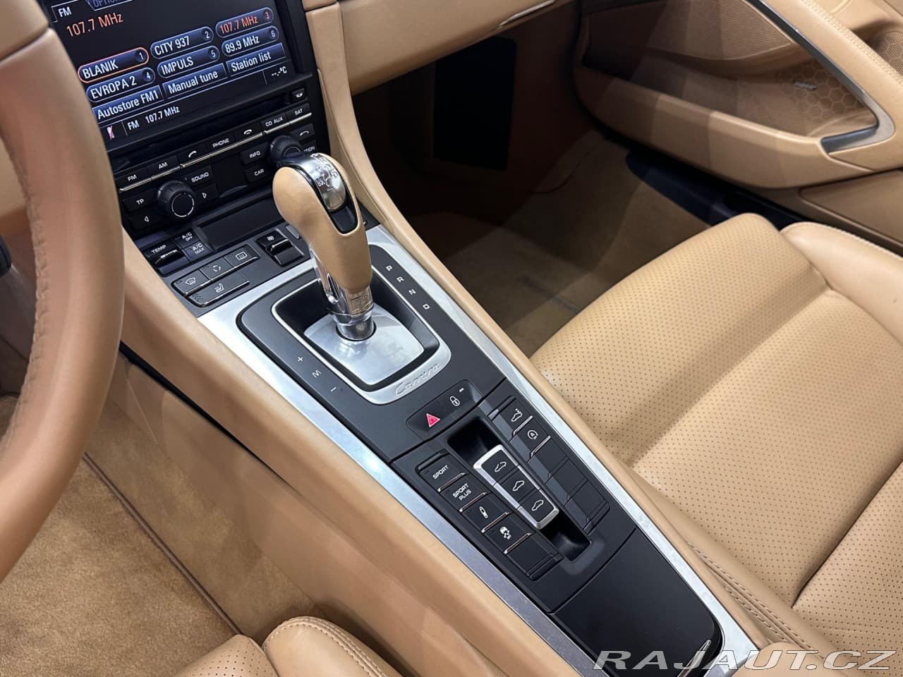 2012 Porsche 911 - 21