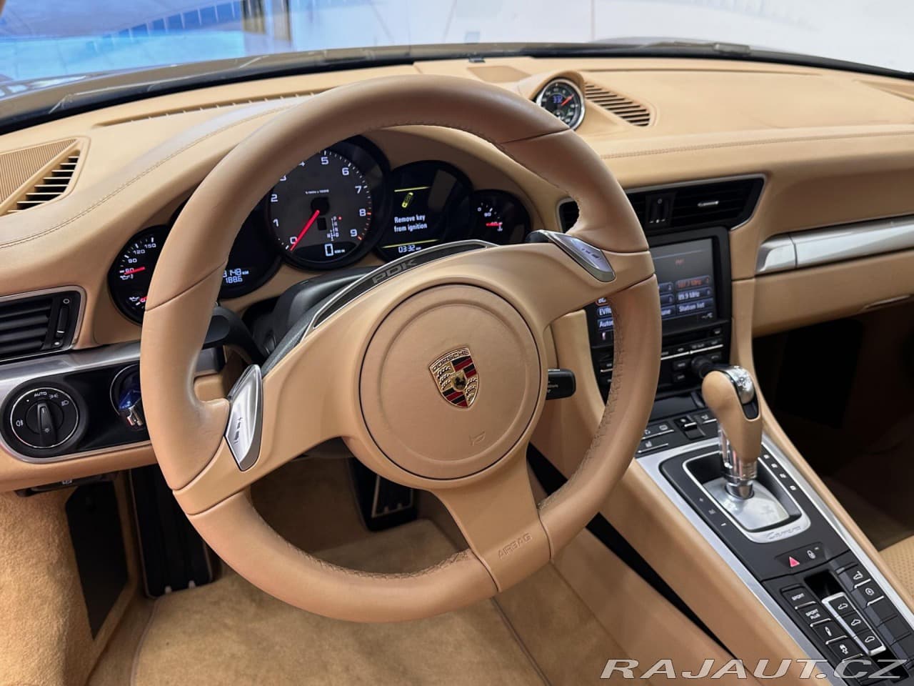 2012 Porsche 911 - 23