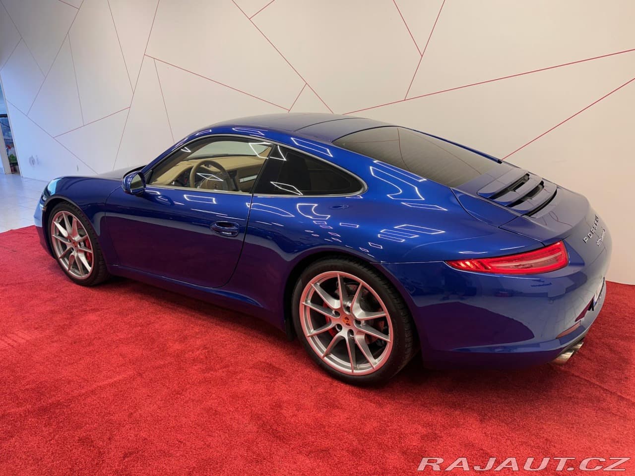 2012 Porsche 911 - 5
