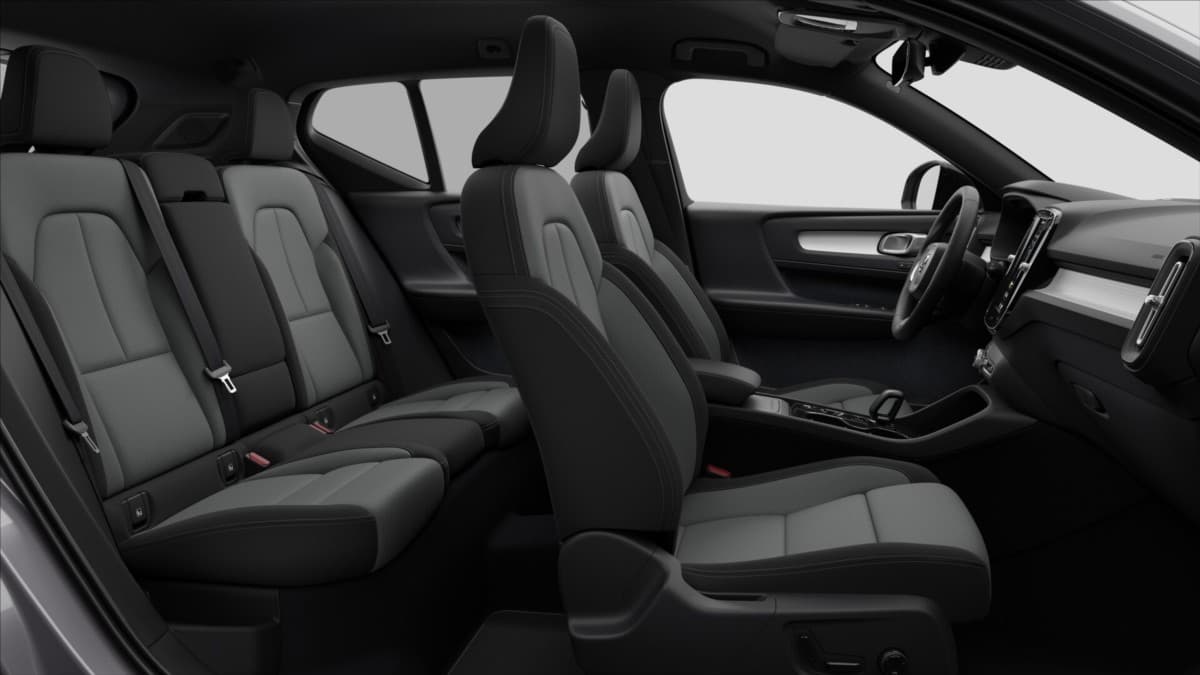 2026 Volvo XC40 - 9