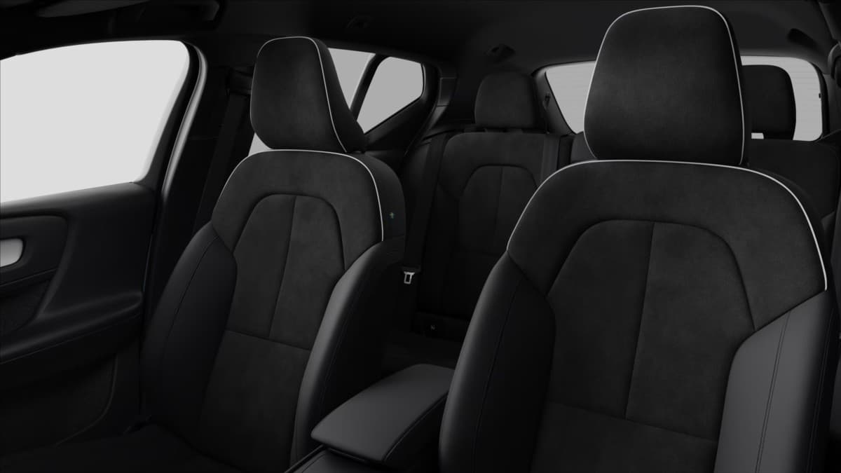 2026 Volvo XC40 - 8