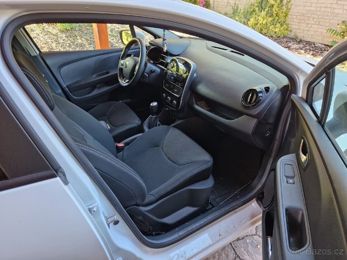 2020 Renault CLIO - 5