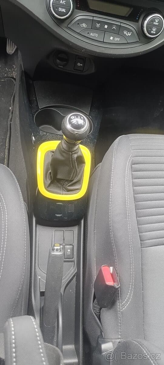 Toyota YARIS - 3