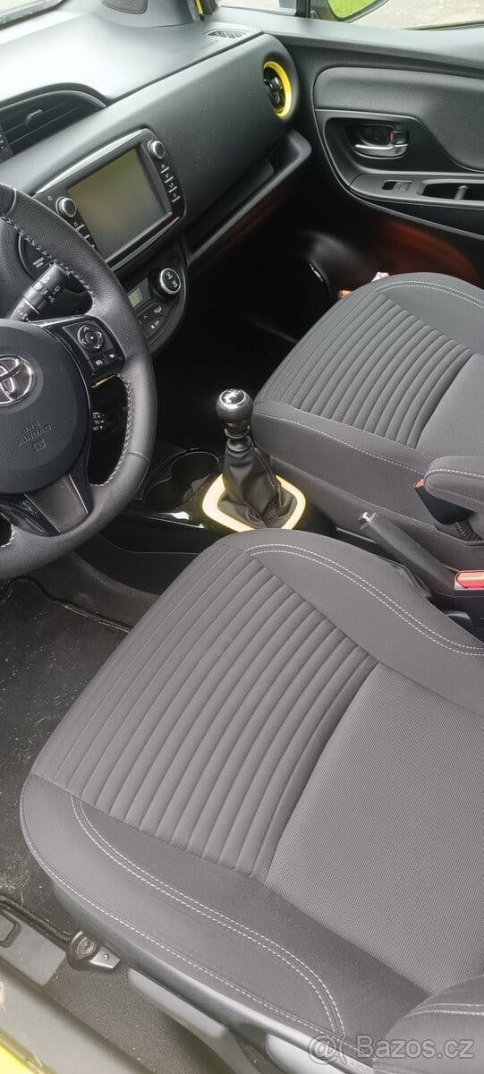 Toyota YARIS - 5