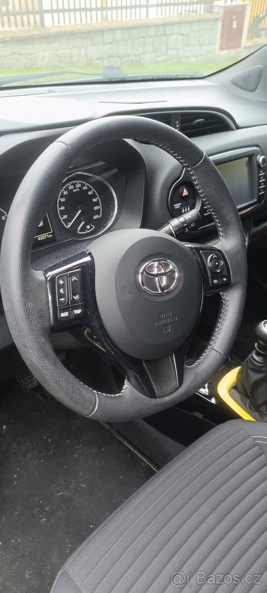 Toyota YARIS - 6