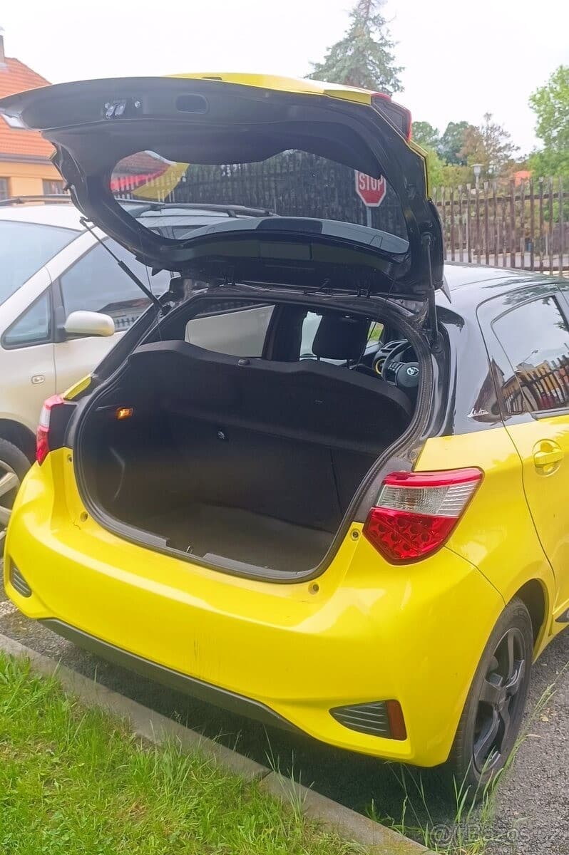 Toyota YARIS - 9