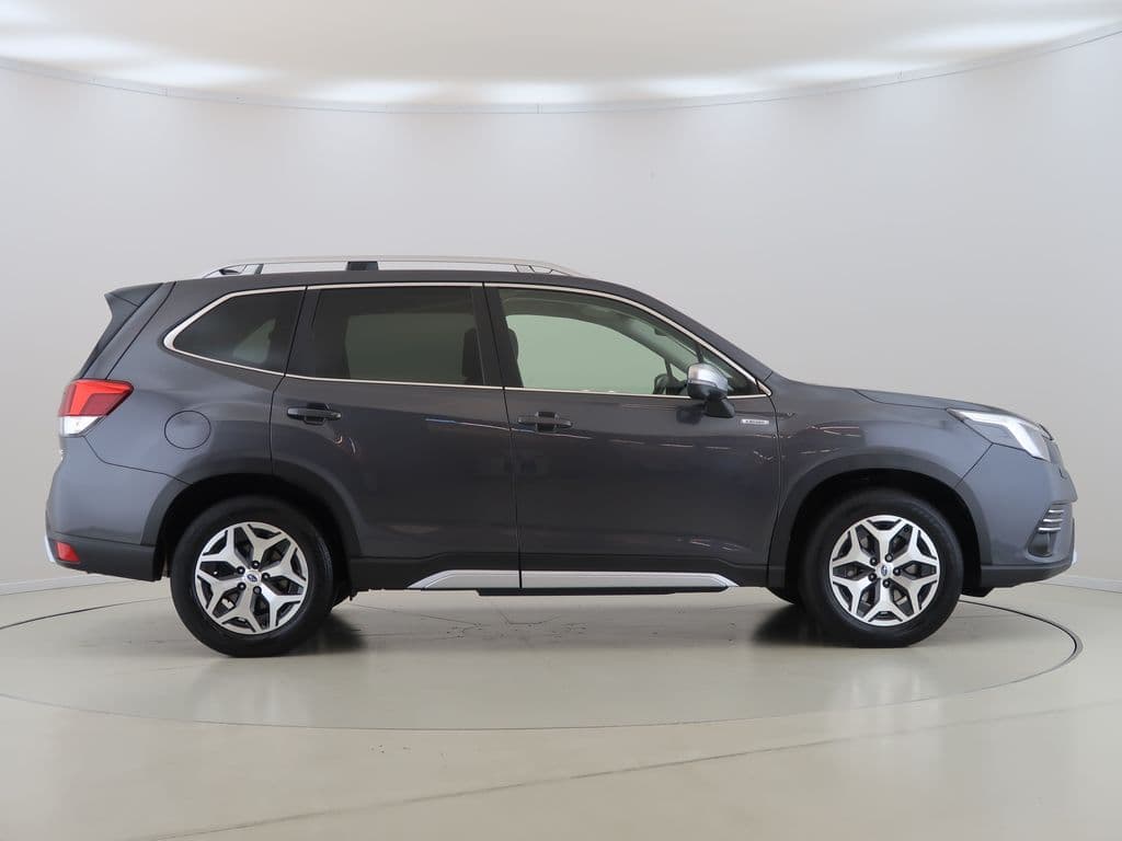 2024 Subaru FORESTER - 4