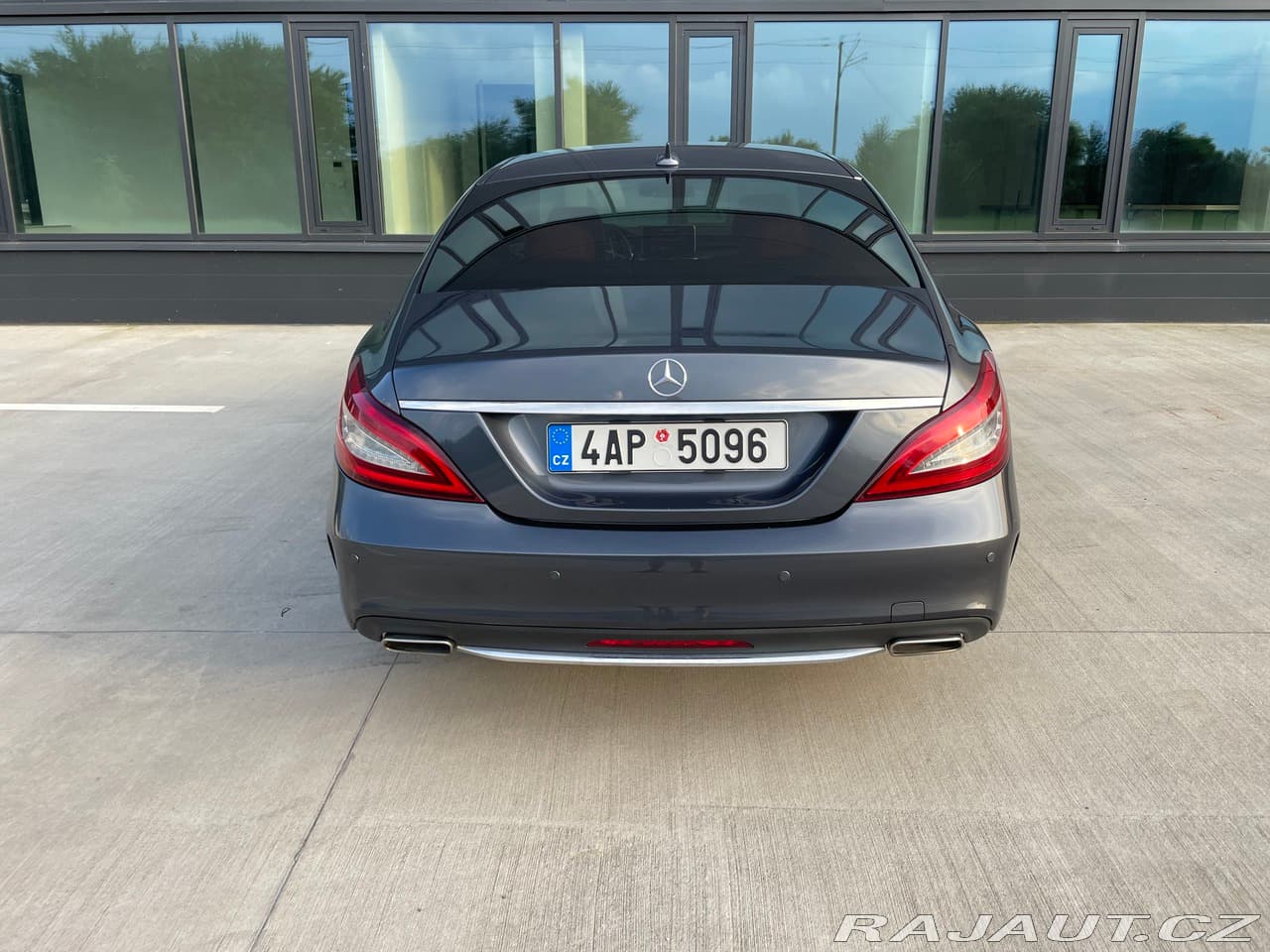 2015 Mercedes-Benz CLS - 8