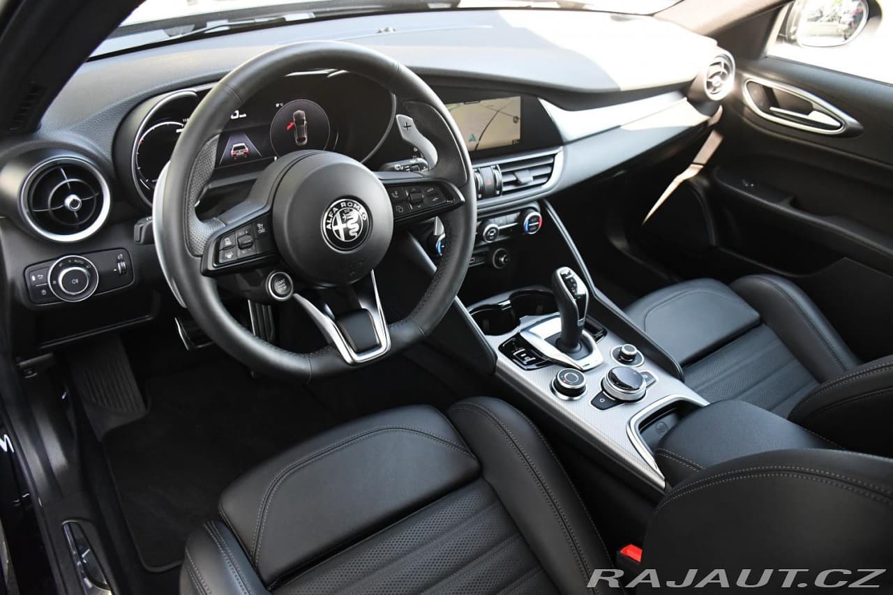 2024 Alfa Romeo GIULIA - 9