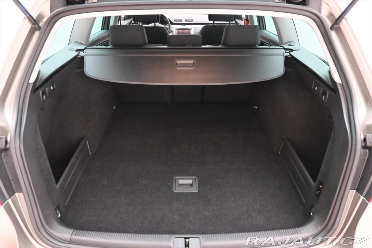 2014 Volkswagen PASSAT - 10