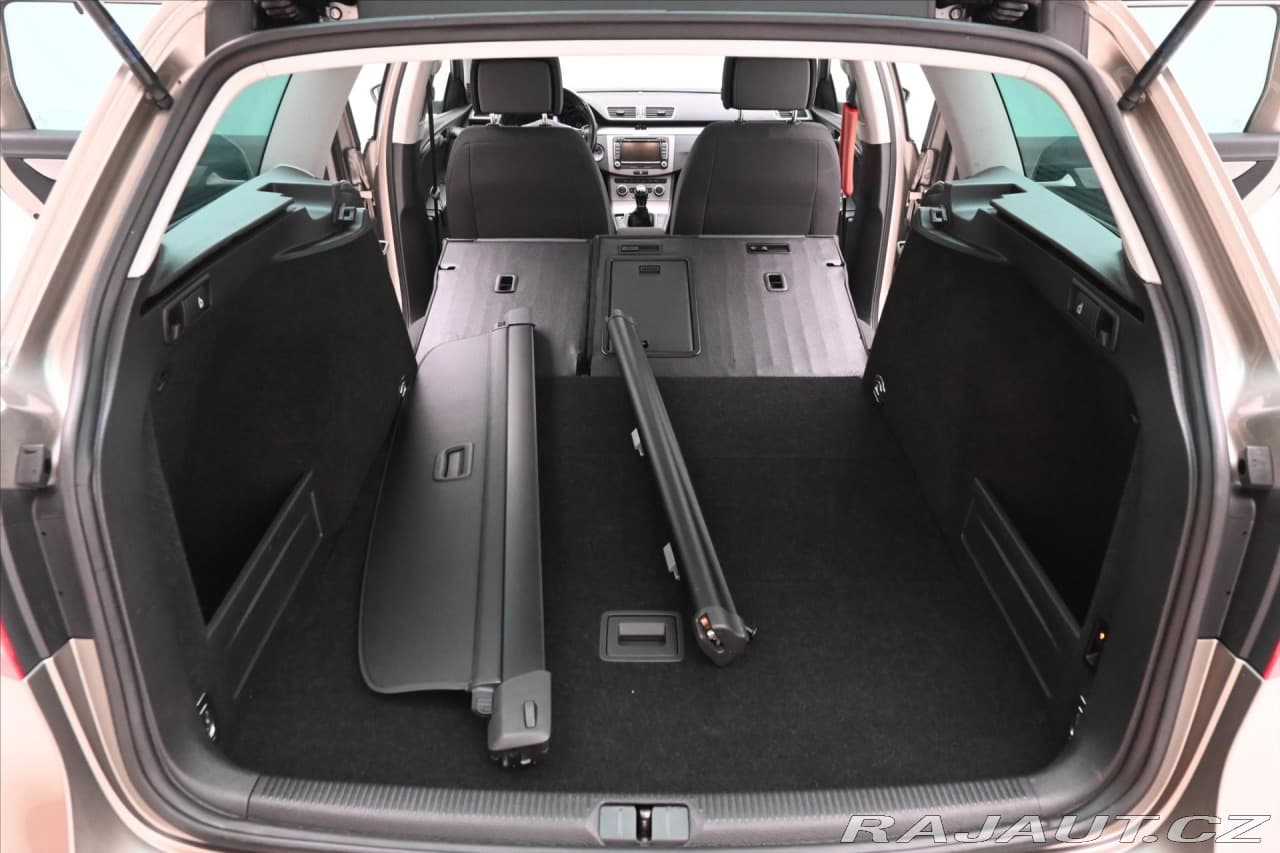 2014 Volkswagen PASSAT - 11