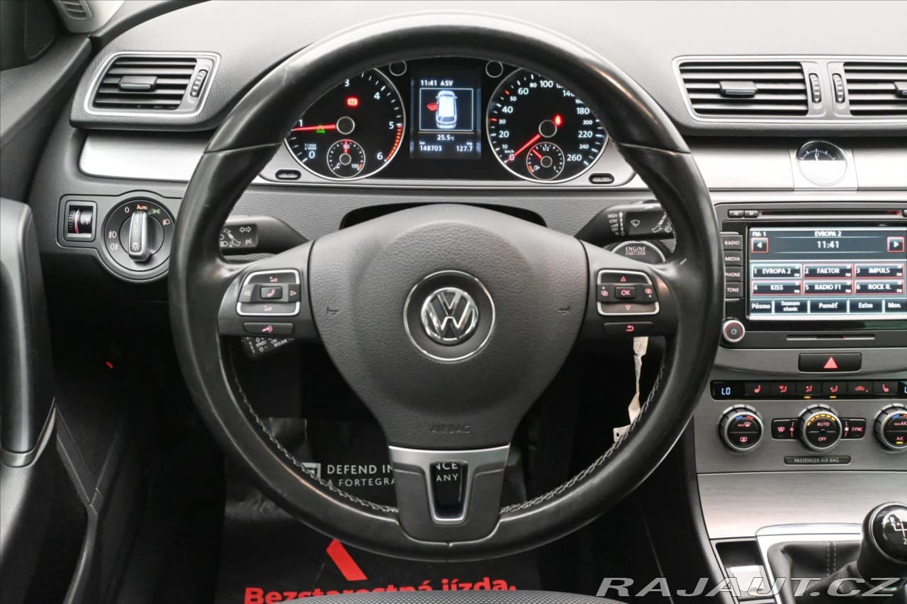 2014 Volkswagen PASSAT - 18