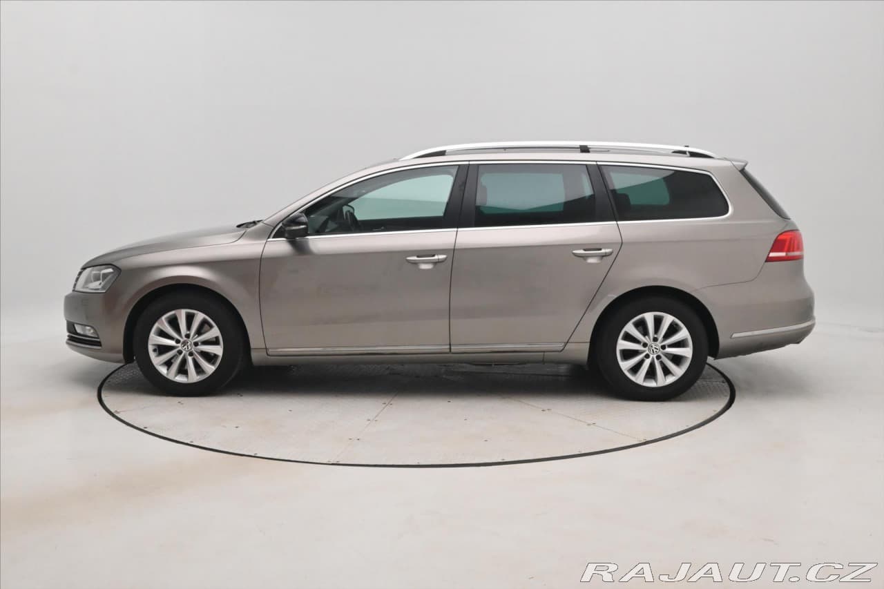 2014 Volkswagen PASSAT - 8