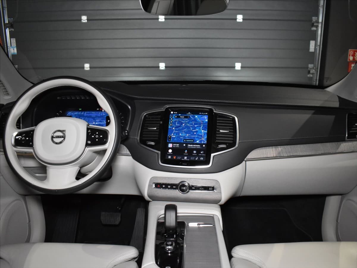2023 Volvo XC90 - 15