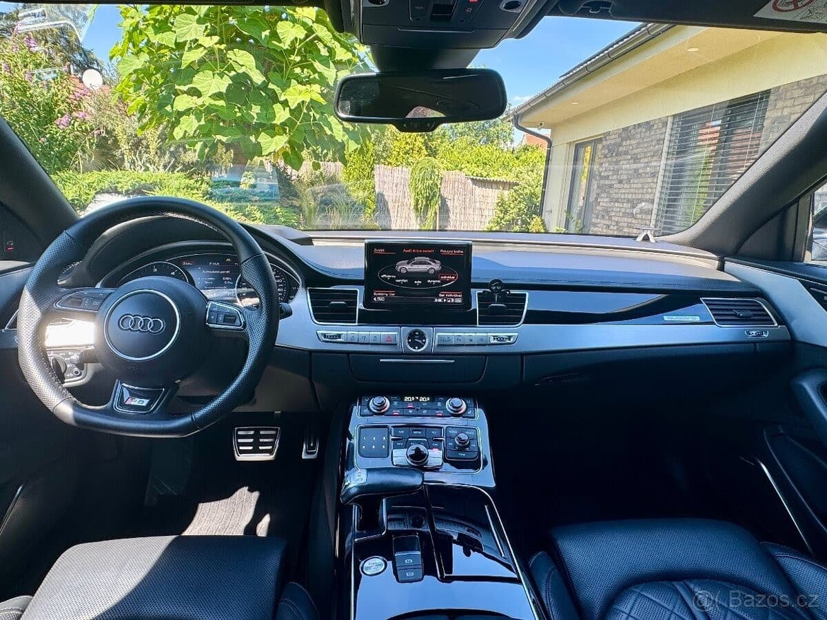Audi A8 - 18