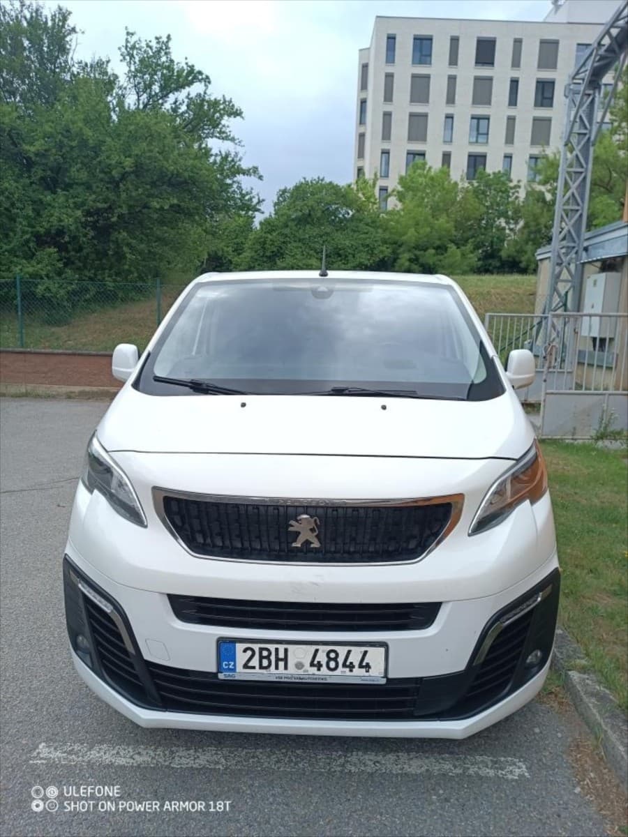 2017 Peugeot TRAVELLER
