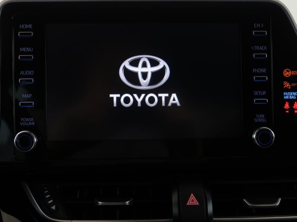 2023 Toyota C-HR - 16