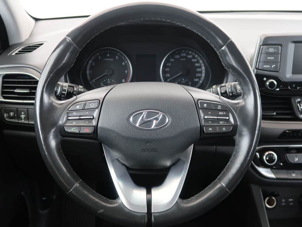 2017 Hyundai i30 - 15