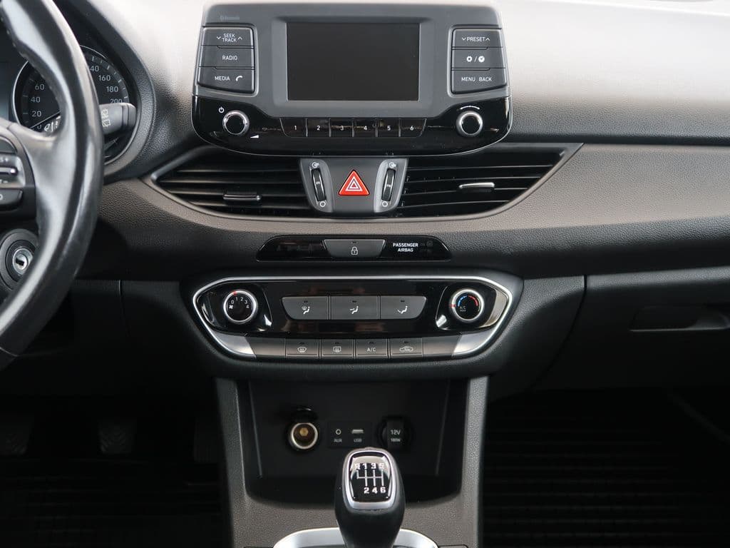 2017 Hyundai i30 - 17
