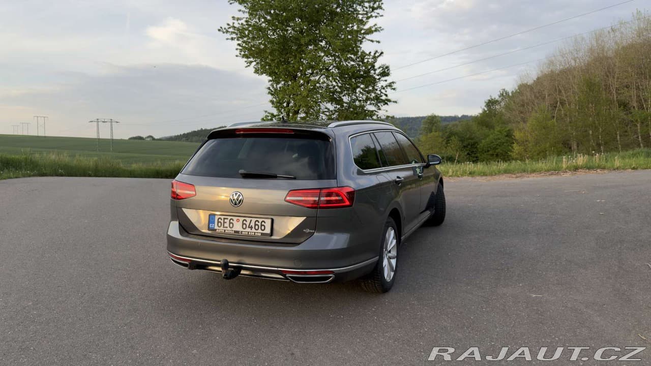 2017 Volkswagen PASSAT - 3