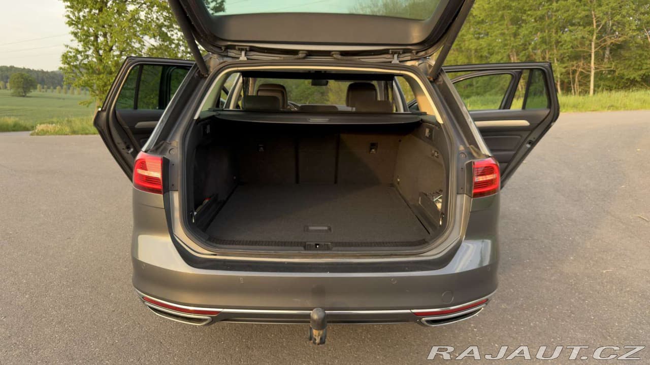 2017 Volkswagen PASSAT - 6