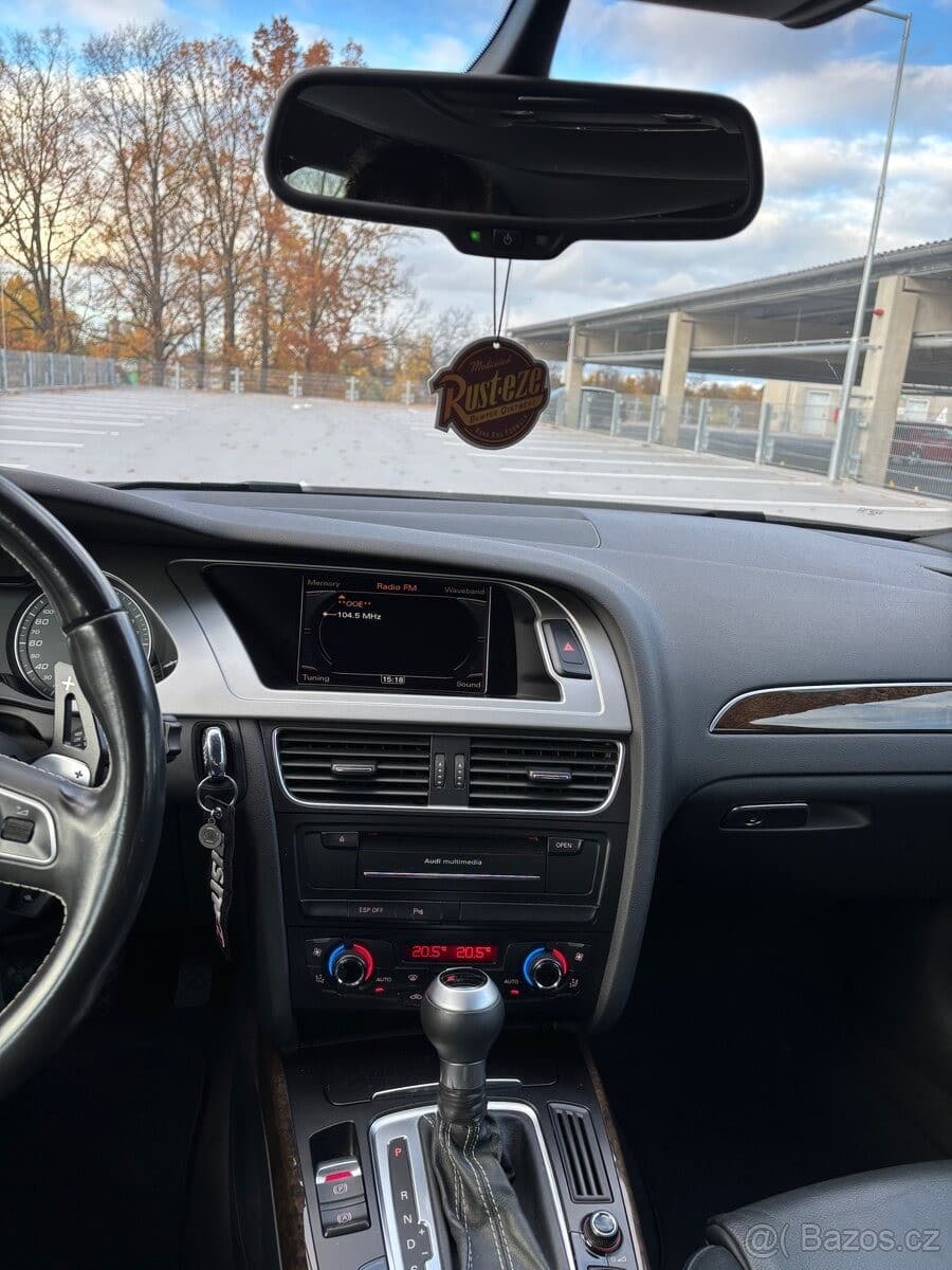 2009 Audi S4 - 15