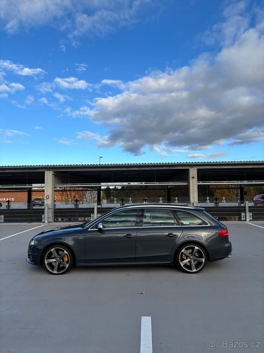 2009 Audi S4 - 3
