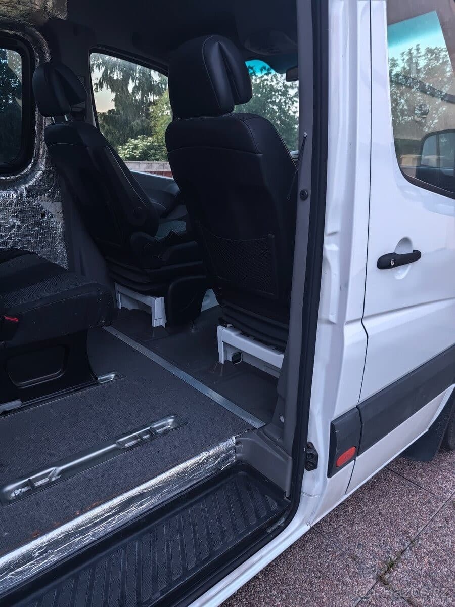 2010 Mercedes-Benz SPRINTER - 10