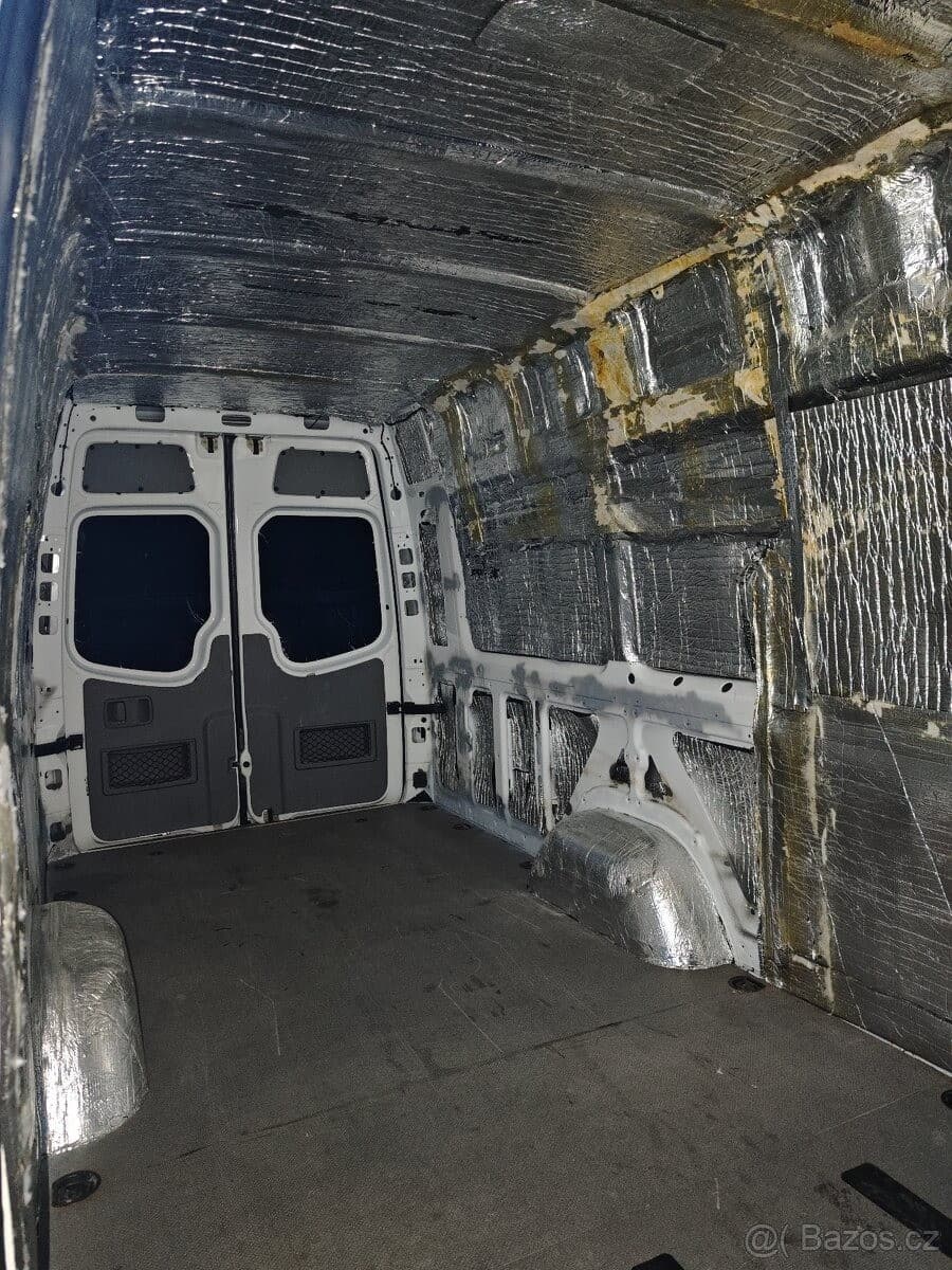 2010 Mercedes-Benz SPRINTER - 11