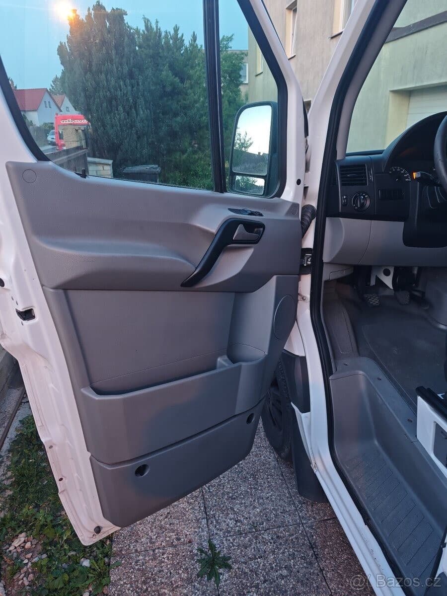 2010 Mercedes-Benz SPRINTER - 13
