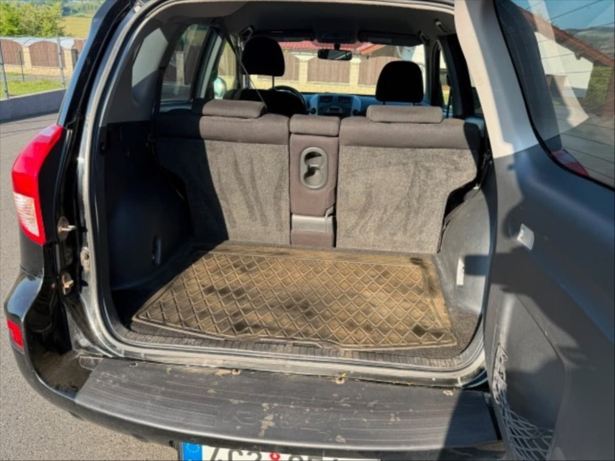 2007 Toyota RAV4 - 8