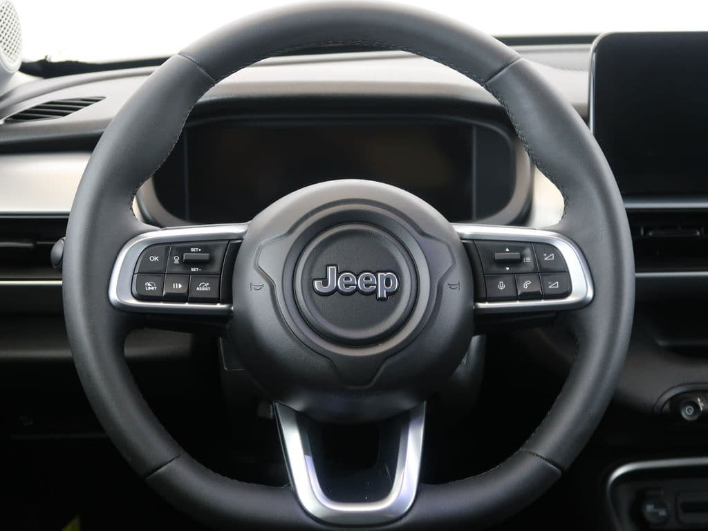 2025 Jeep AVENGER - 14