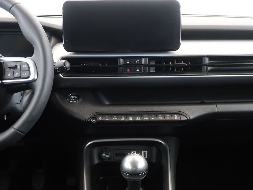 2025 Jeep AVENGER - 16